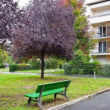 Residence Les Rives Du Cher A Montlucon *