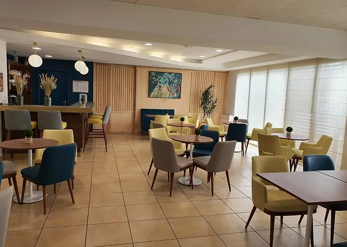 Апартаменты Residence Les Rives Du Cher A Montlucon Монлюсон