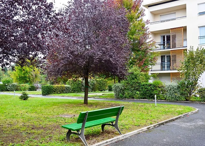 Residence Les Rives Du Cher A Montlucon *